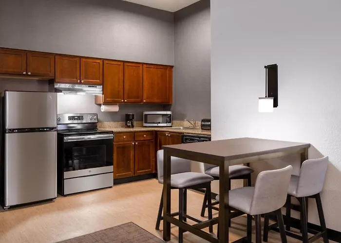 By Marriott Chicago