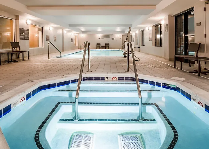 By Marriott Chicago Oak Brook