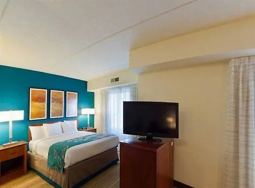 Hotel By Marriott Chicago 3*