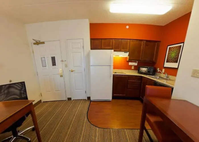 By Marriott Chicago Hotel 3*